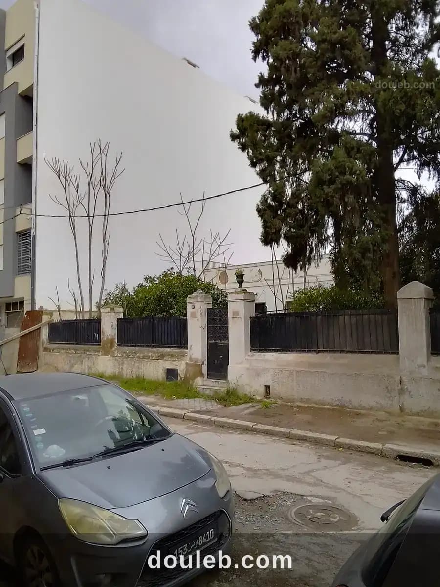 Villa zone france ville à Tunis