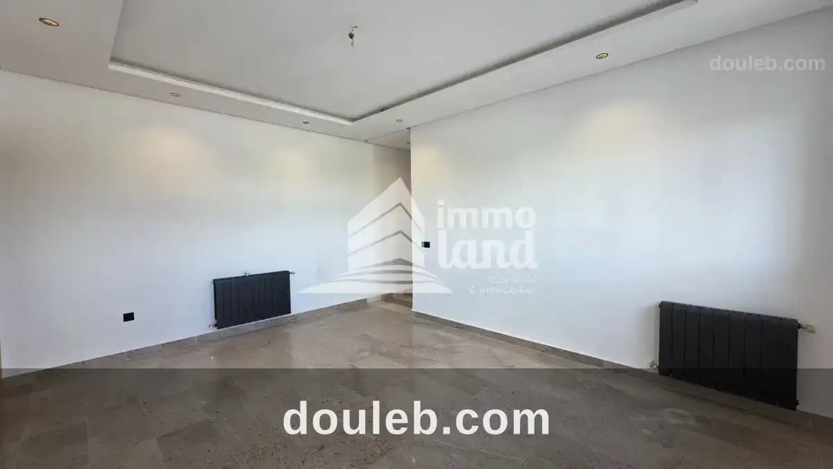 Appartement s2 avec balcon à la soukra à Ariana