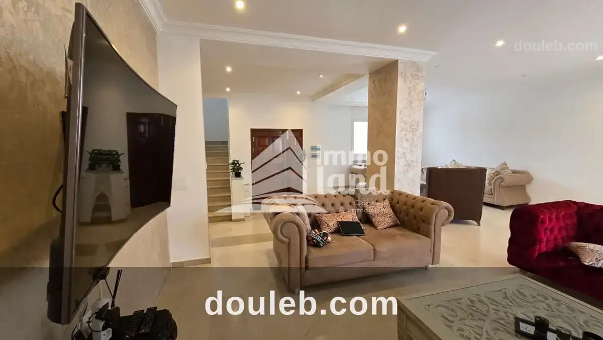 Villa s4 semi meublé à gammarth à Tunis