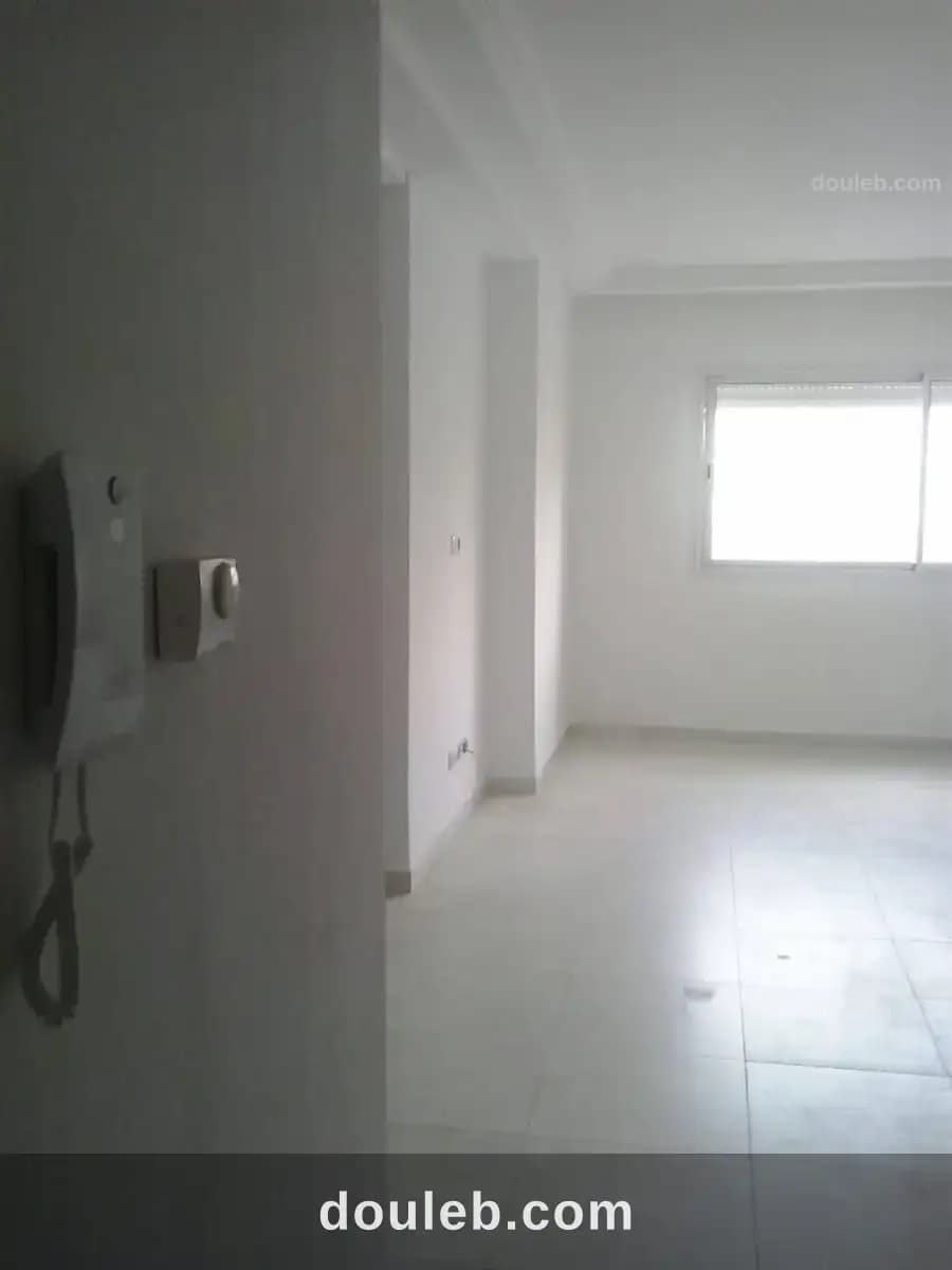 Un appart s 2 riadh landalos à Ariana