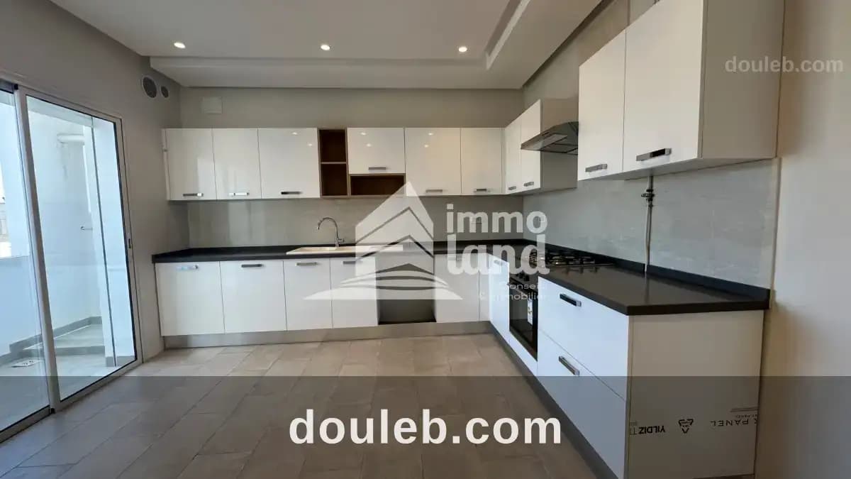 Appartement s2 avec terrasse à la marsa à Tunis