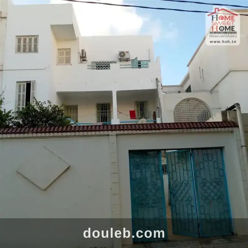 Villa dans un lieu stratégique à Tunis