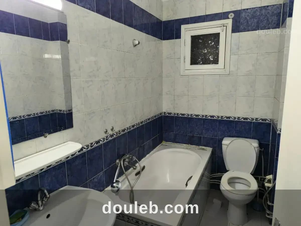 Jolie villa s3 a menzah 8 à Ariana