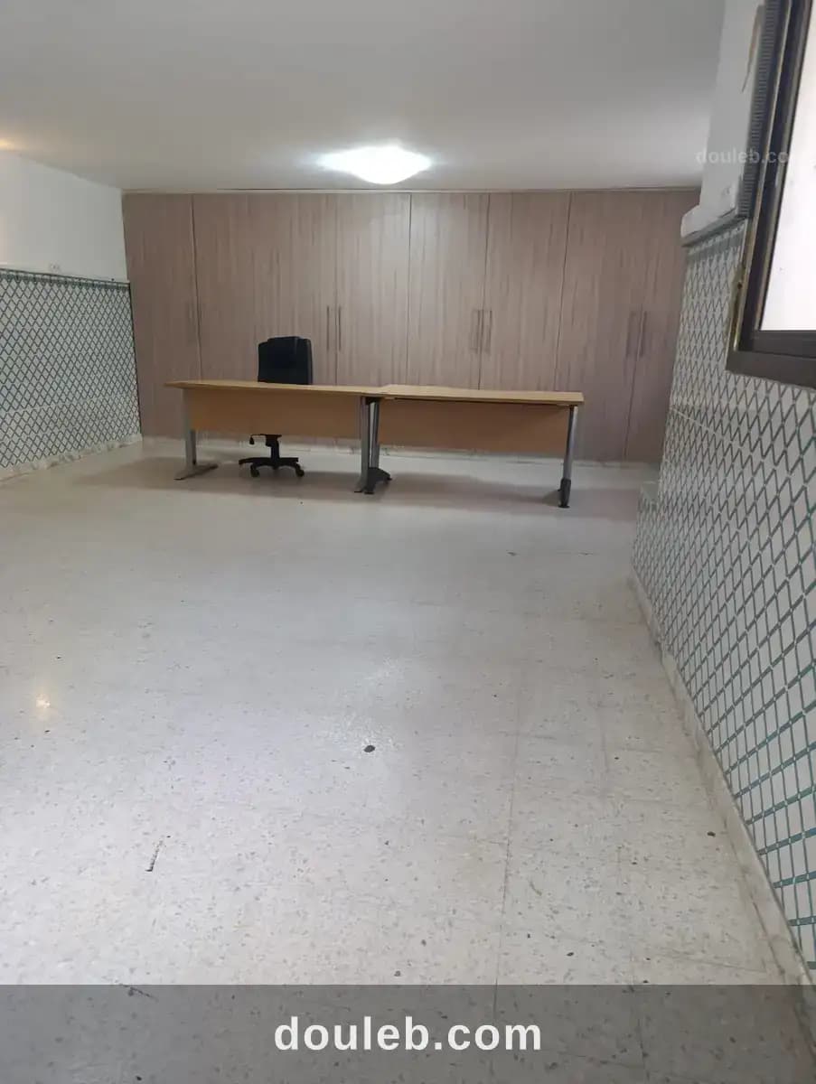Espace de travail équipé avec une autre sociéte - Miniature 2