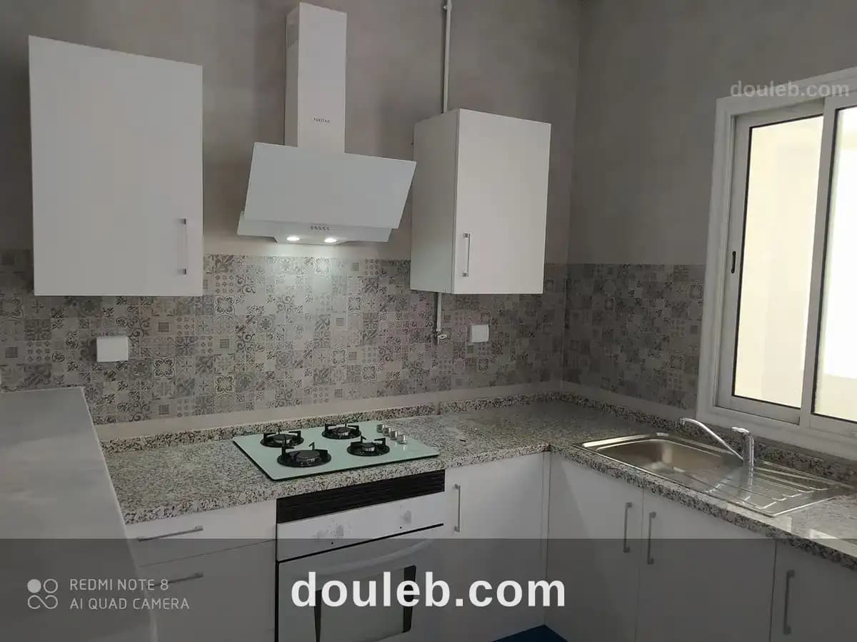 Un appart s 1 cité wahat à Tunis