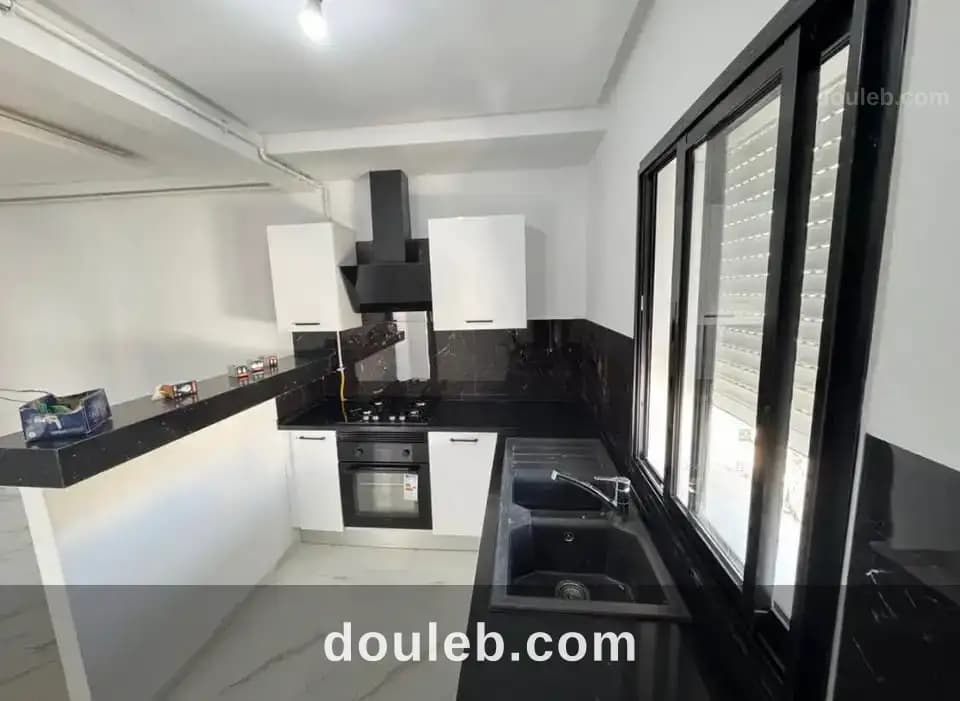 Appartement s1 jamais habité cité wahat à Tunis