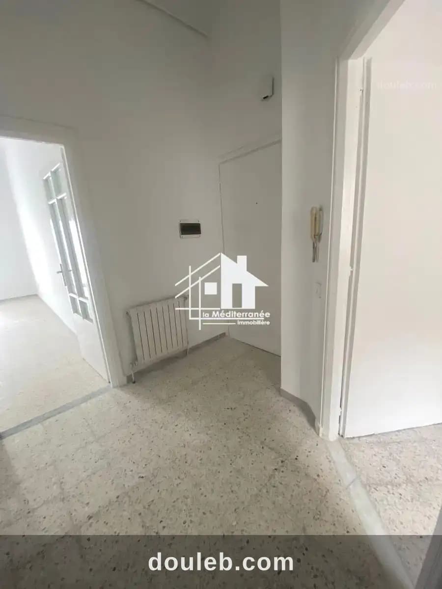 Appartement b 5 à Tunis