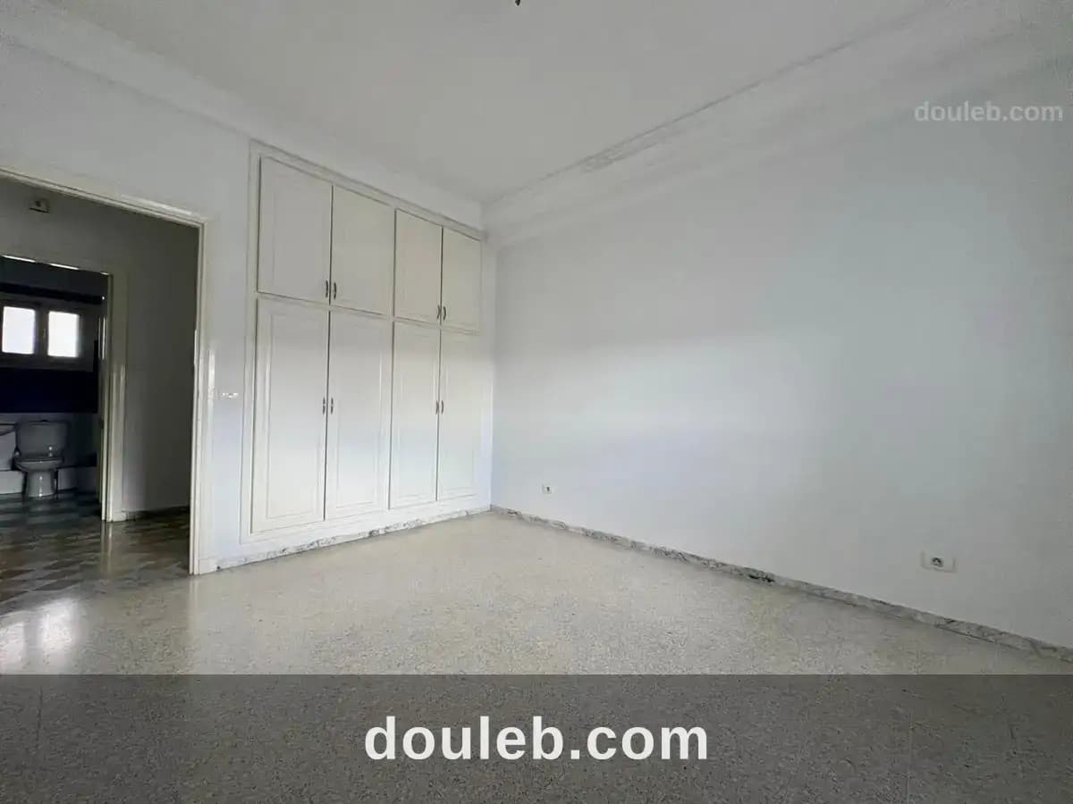 Appartement s3 hs à jardin d'el menzah 2 à Ariana