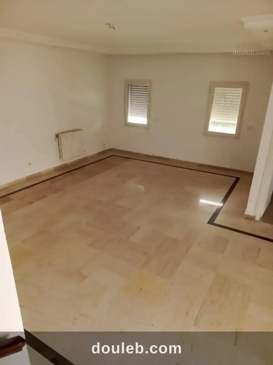 Triplex s6 à menzah 6 à Ariana