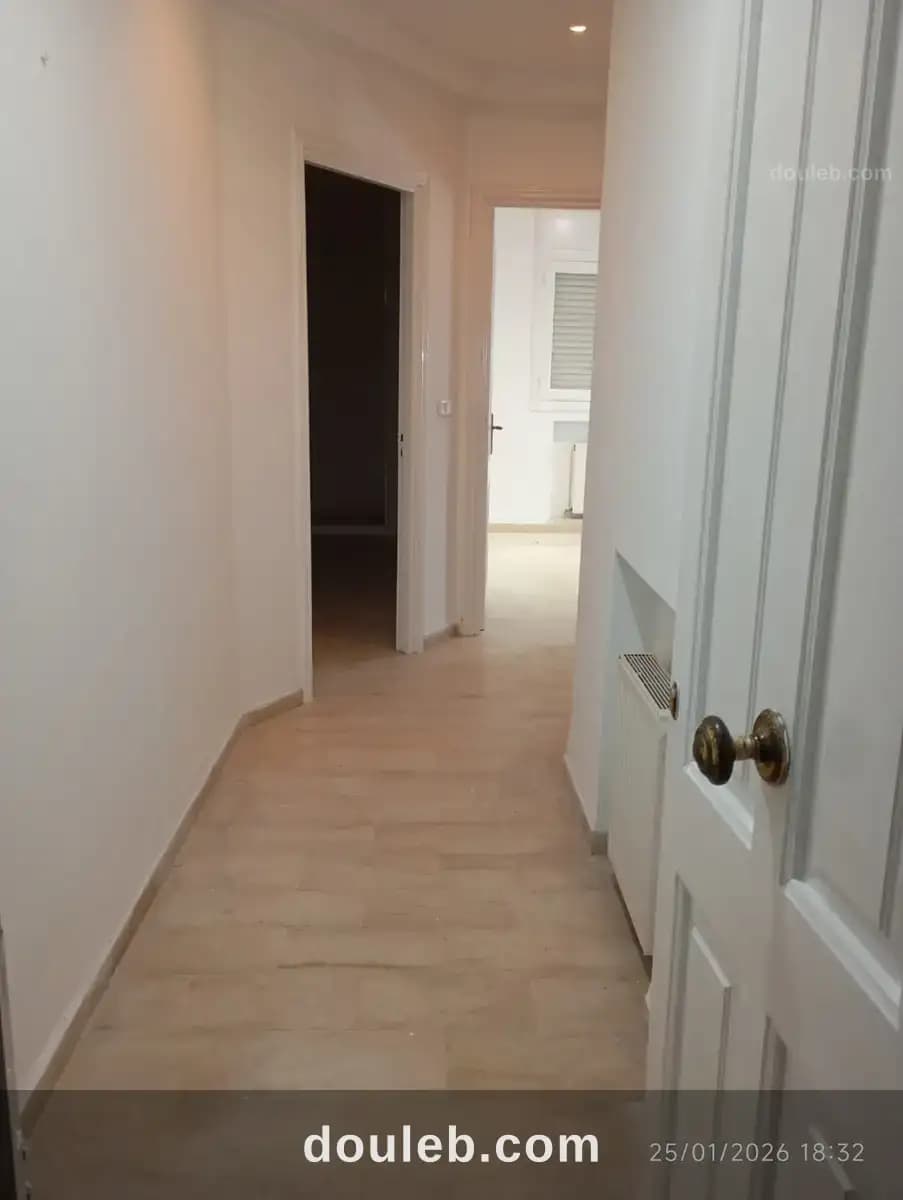 Appartement 1ier niveau d'un immeuble au kram à Tunis