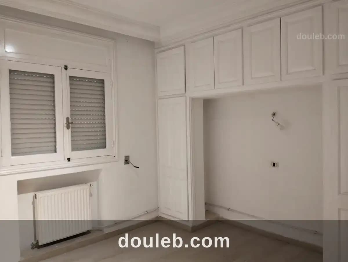 Appartement 1ier niveau d'un immeuble au kram - Miniature 2