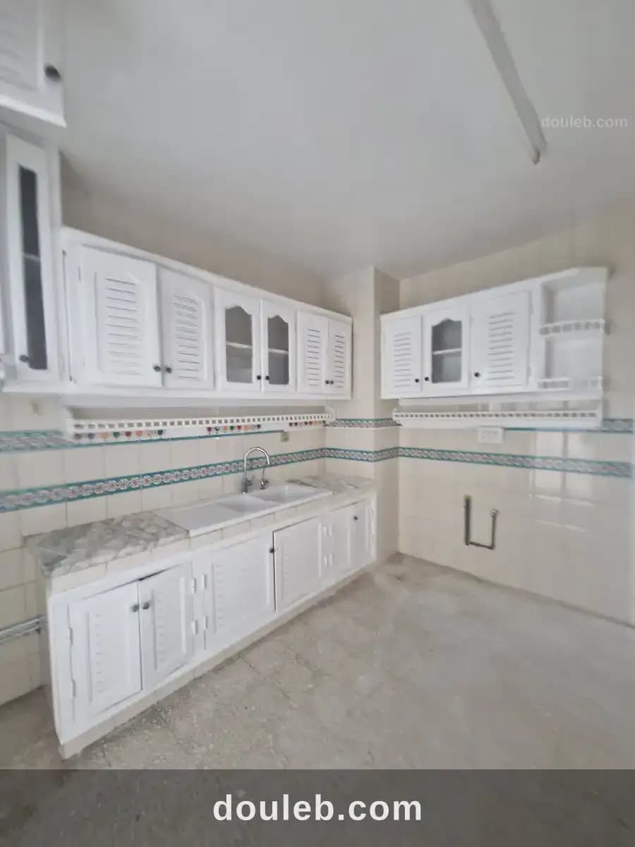 Duplex s3 à coté de rené descartes à Ariana