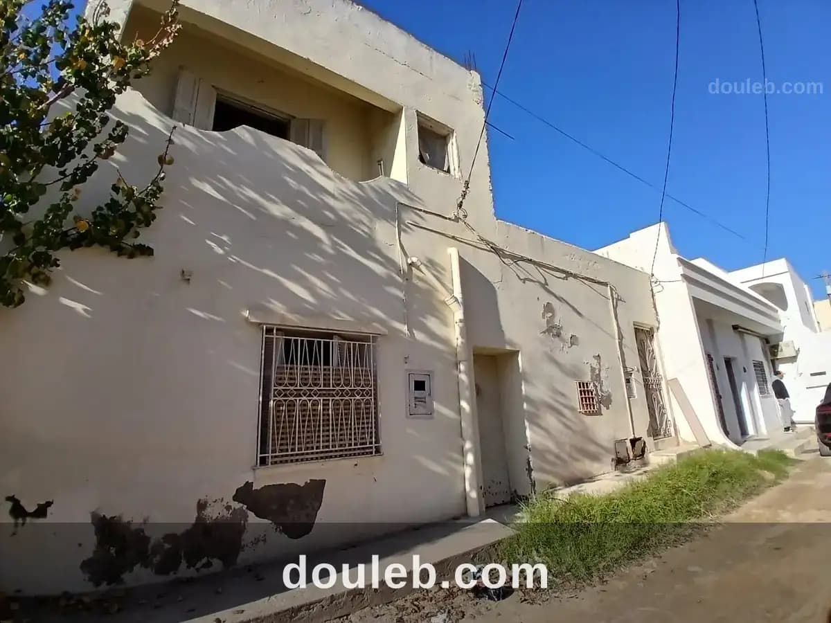 Deux etages séparés à Sfax
