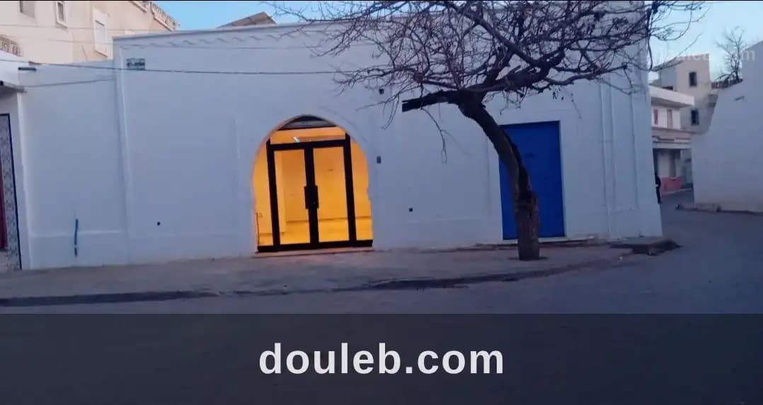Local commercial de 140 m au rez de chaussée à Sousse