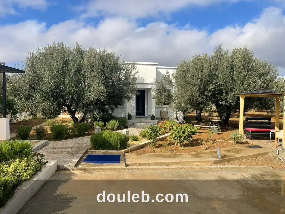 A hammamet sud un lot de terrain de 2450 m2 à Nabeul