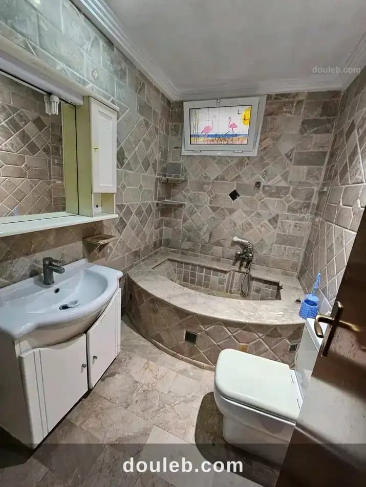Étage d'une villa s 3 cité el ghazela - Miniature 5