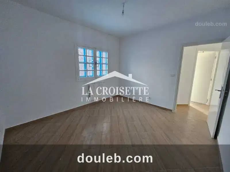 Duplex s5 avec piscine à la marsa zvl0066 - Miniature 4