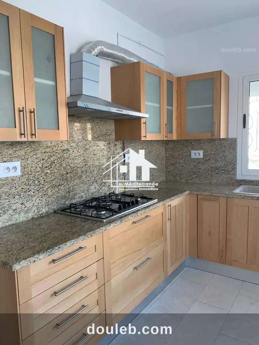 Un étage de villa à menzah 9c à Tunis