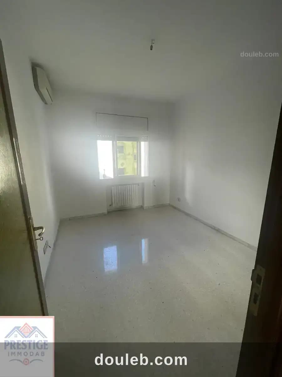Lac 1 s2 avec ascenseur habitation ou bureaux - Miniature 3