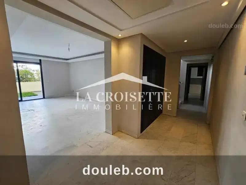 Duplex s4 avec jardin aux berges du lac2 zdl0705 à Tunis