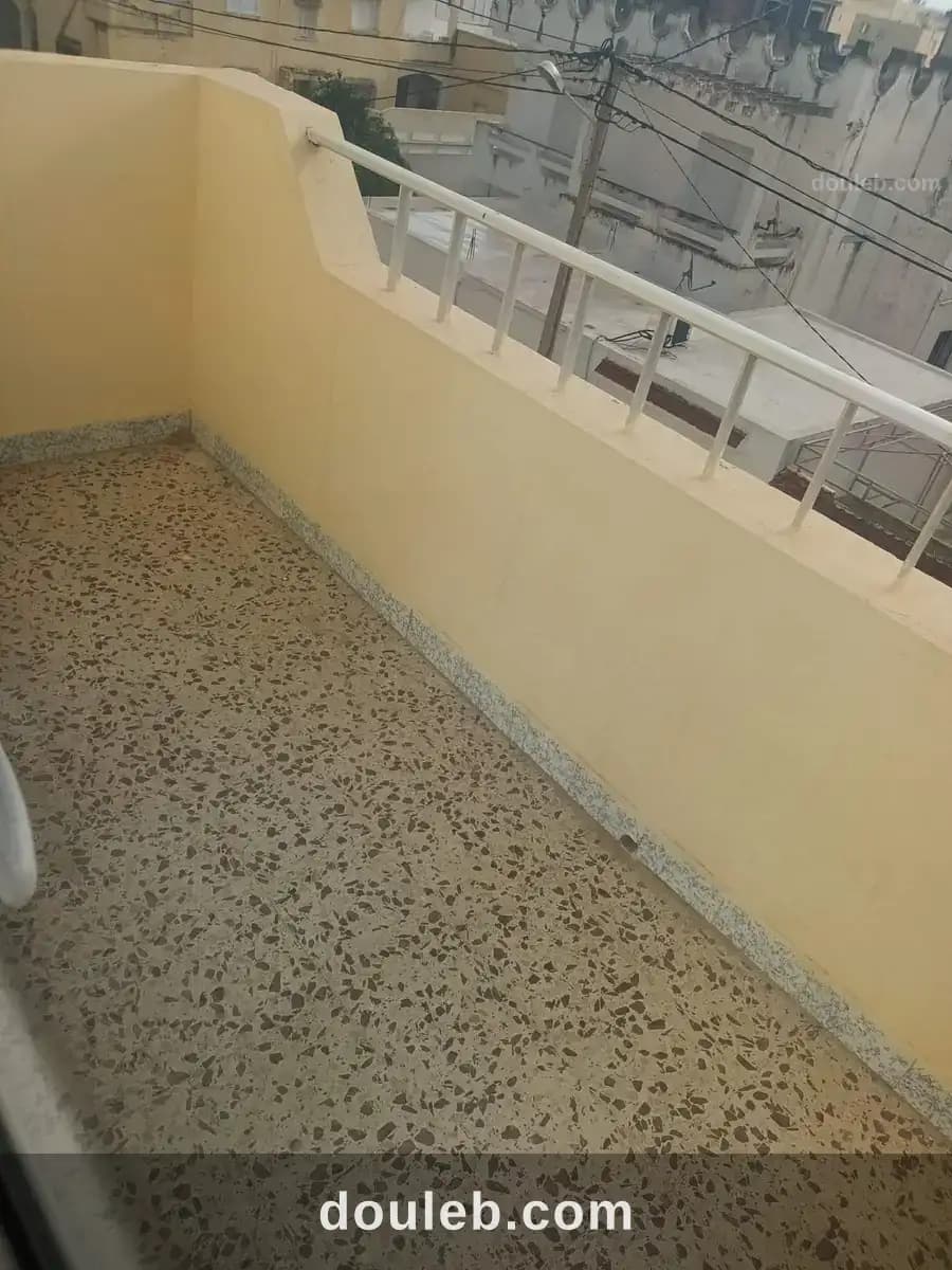 Spacieux appartement à corniche bizerte - Miniature 3