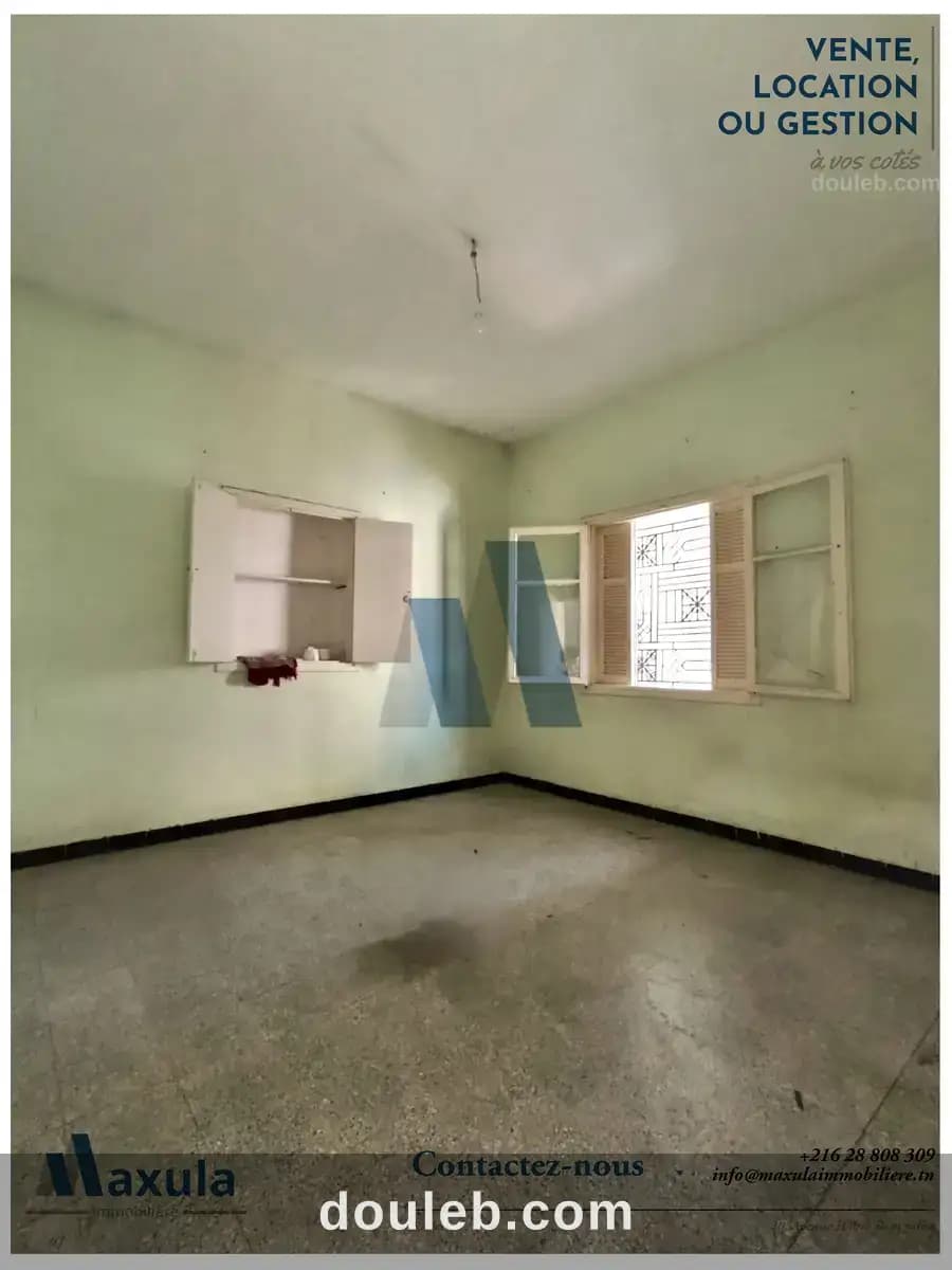 Villa s3 a renover a ben arous - Miniature 3