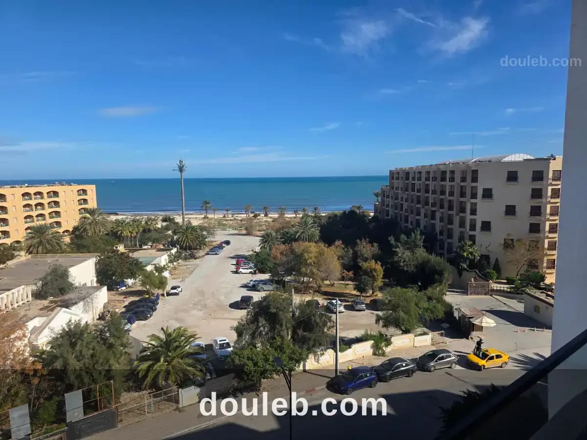 Appartement s2 haut standing a zone touristique à Sousse