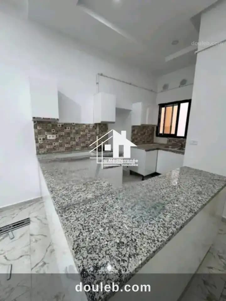 Appartement s1 au passage - Miniature 3