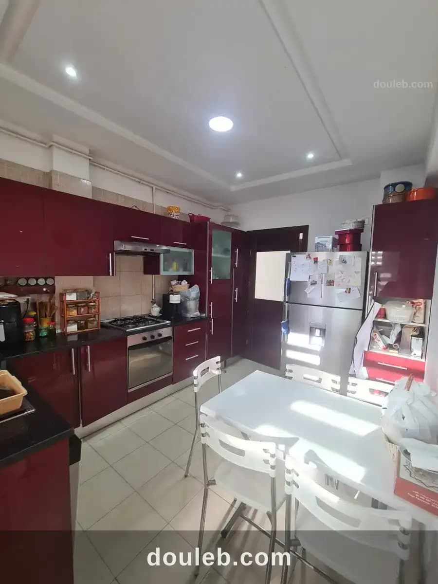 Appartement lumineux avec double parking - Miniature 2