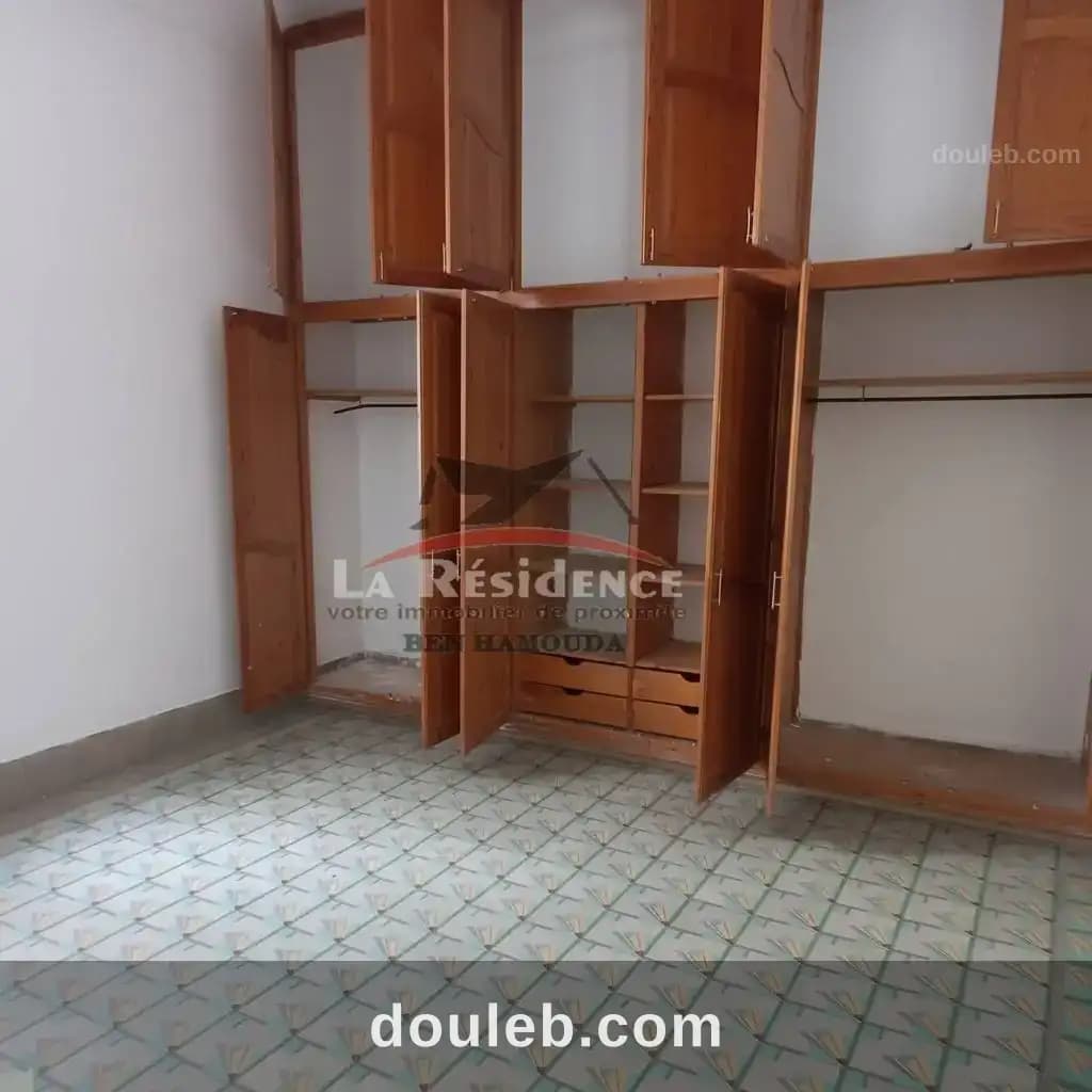 Un appartement au centre ville bizerte - Miniature 2