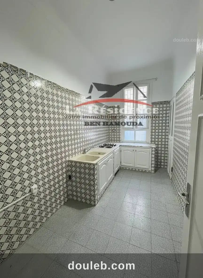 Un appartement au centre ville bizerte - Miniature 3