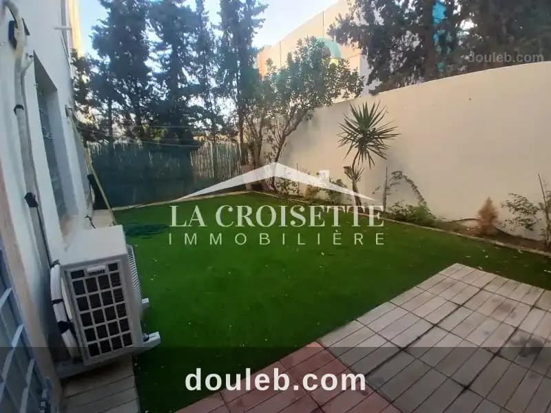 Duplex s4 avec terrasse au lac2 mdl0131 à Tunis