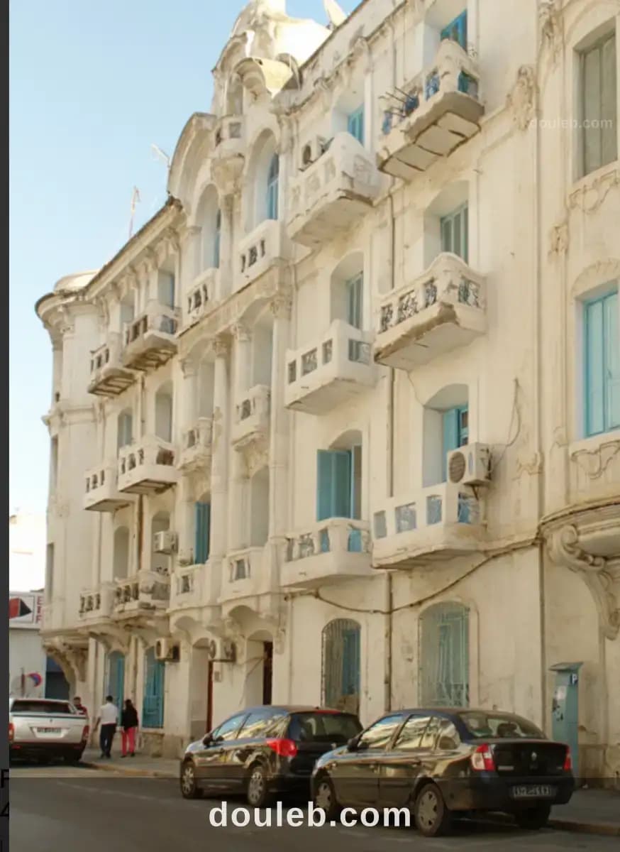 Appart s plus 2 av habib bourguiba centre ville à Tunis