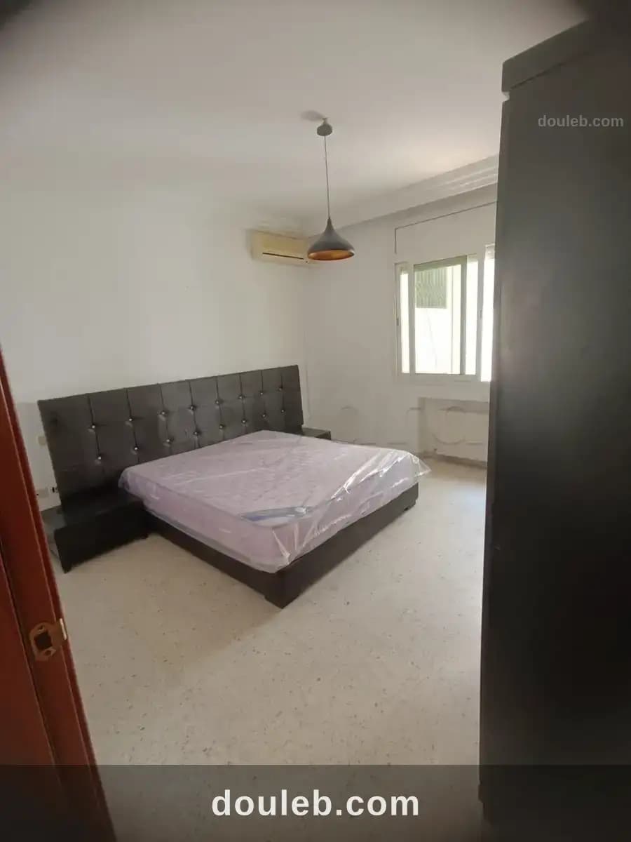 Un coquet appartement s2 à ennasr2 - Miniature 3