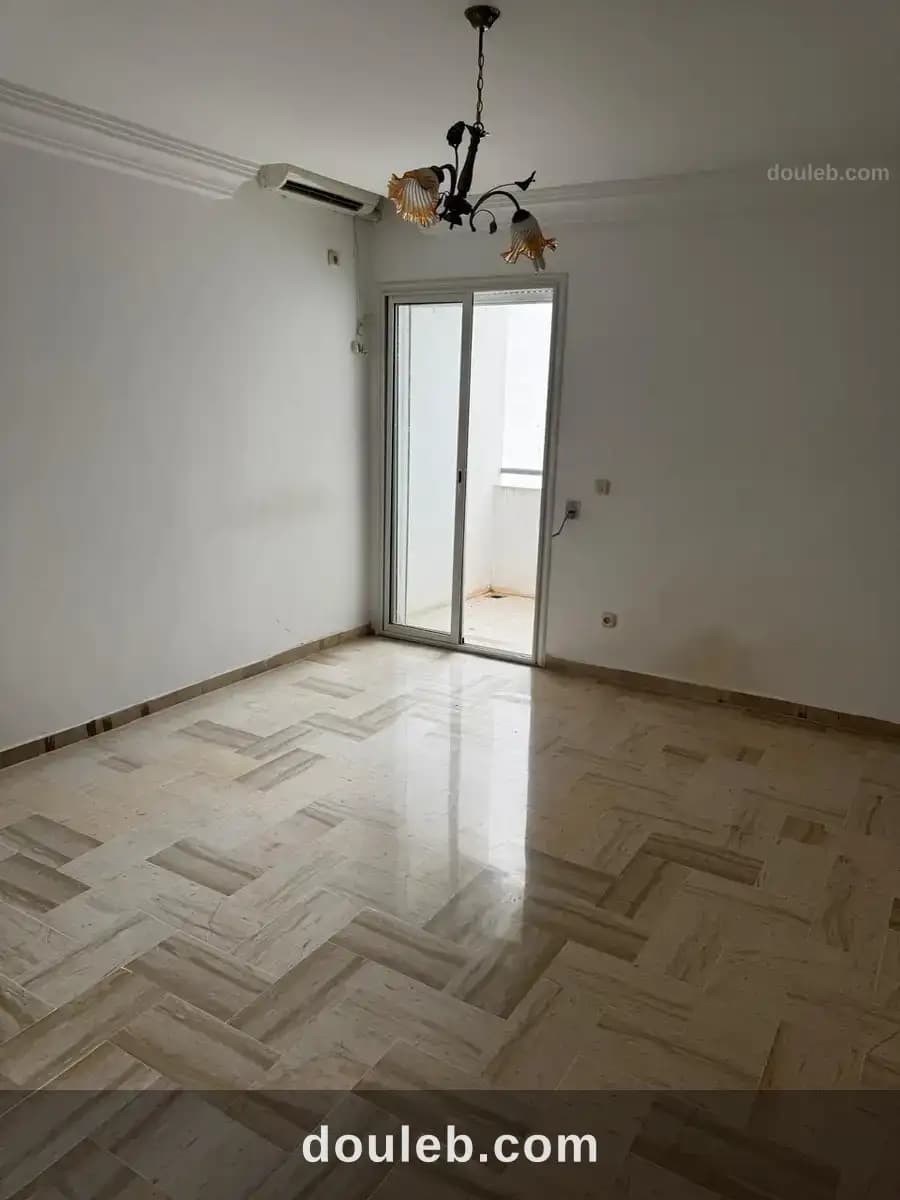 Appartement 3 pièces à Béja