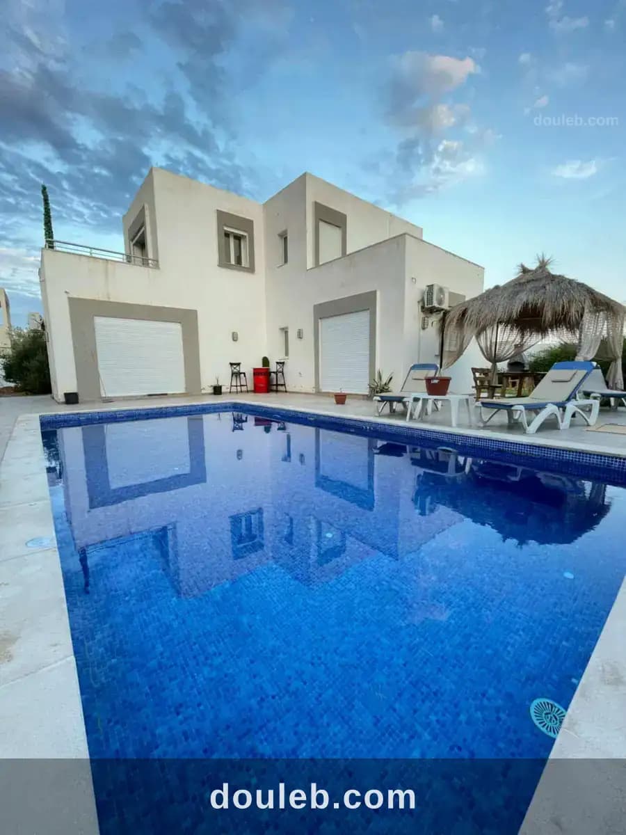 Villa avec piscine s3 meublée à Médenine