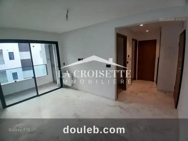 S1 avec terrasse à ain zaghouan zal2090 à Tunis