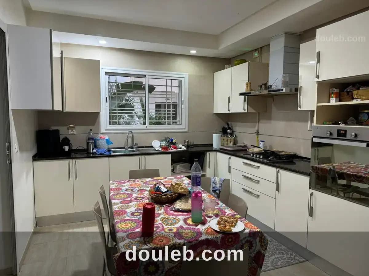 Joli appartement s3 au rdc à soukra - Miniature 4