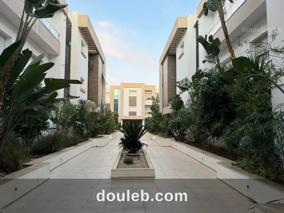 Joli appartement s3 au rdc à soukra - Miniature 5