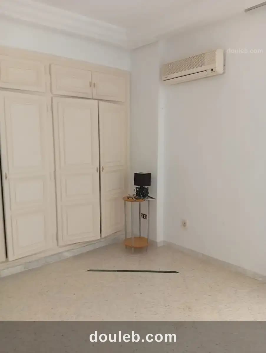 Un appartement en s2 à ennasr 2 amilcar - Miniature 4