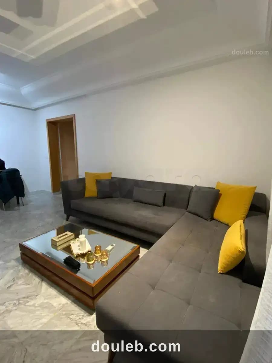 Appartement s1 hs meublé à jardin d'el menzah à Ariana