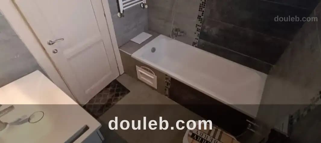 Charmant duplex avec piscine - Miniature 5