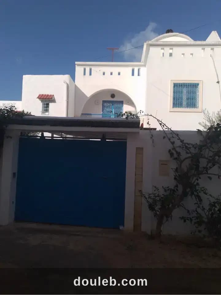 Maison s4 bon état proche hammamet ville - Miniature 4