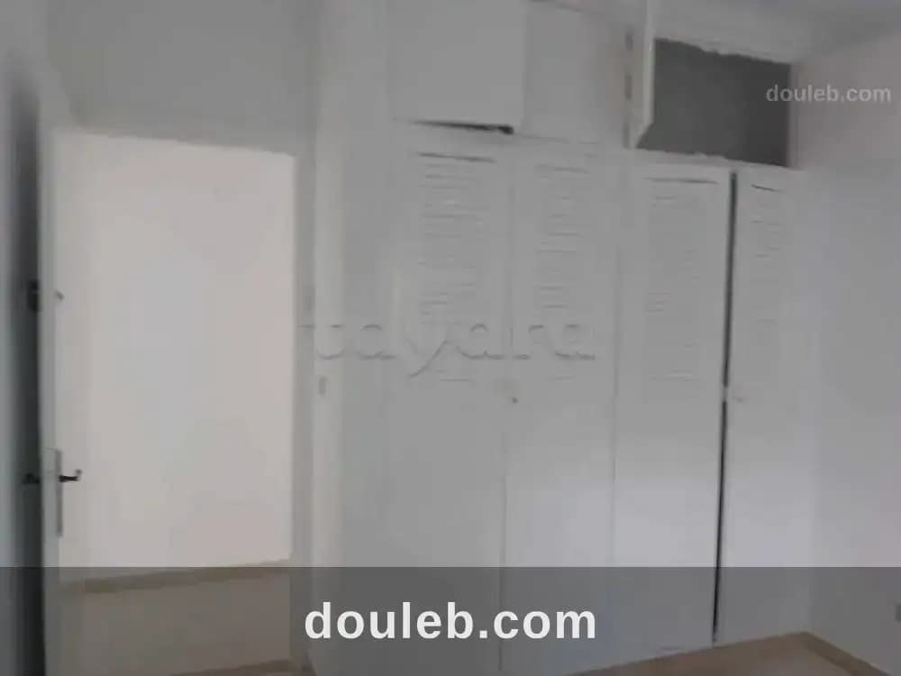 S3 situé a manzah 9 à Tunis