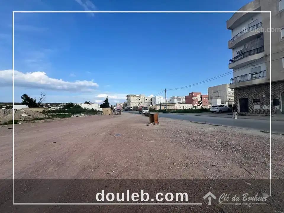 Terrain commercial à bhar lazrak à Tunis