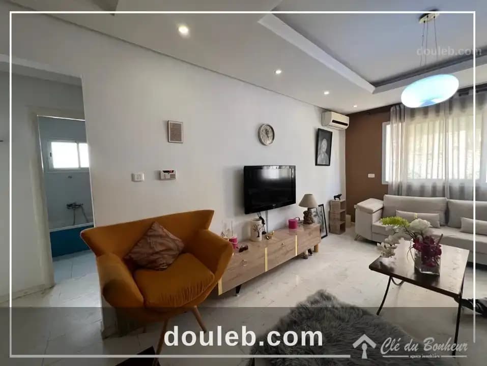 Appartement avec terrasse au rdc à Tunis