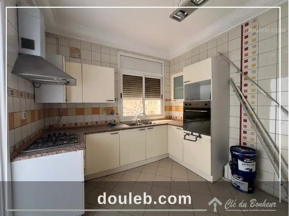 Appartement avec terrasse à ain zaghouen nord - Miniature 2