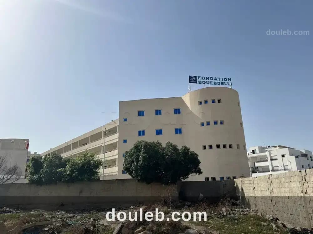 Un terrain de 1032 mètre carré urbaine à Tunis