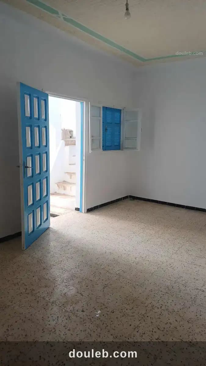 Une maison s plus 4 à cité ezzitoun fouchana - Miniature 4