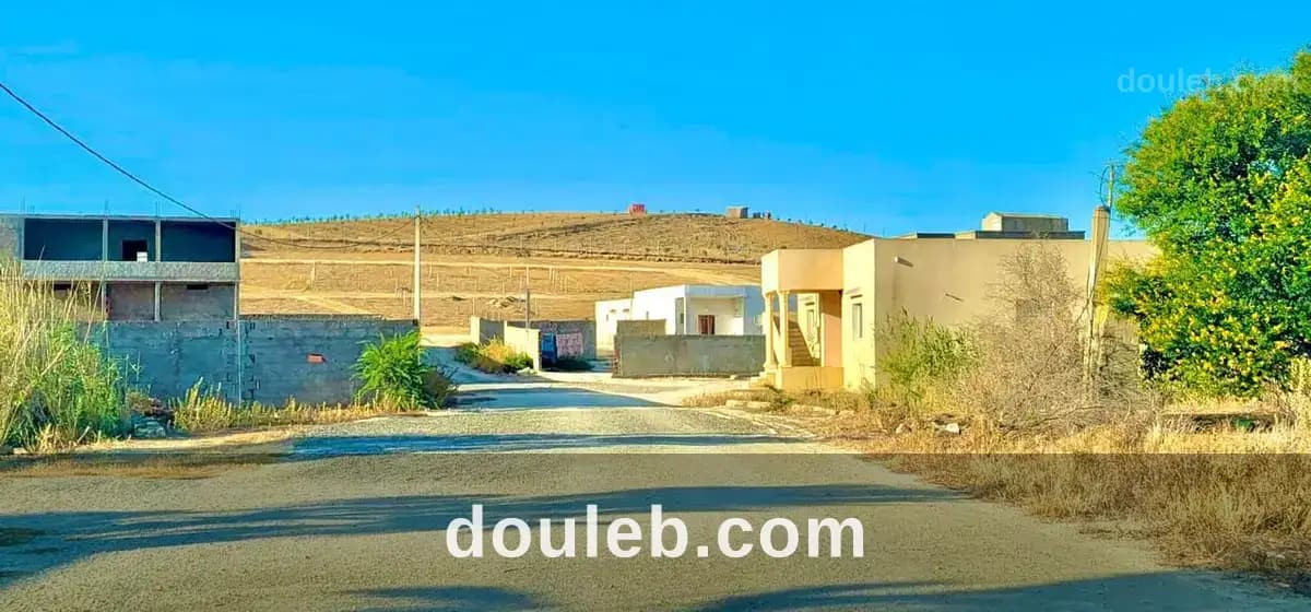 Sidi thabet des terrains disponible à Ariana